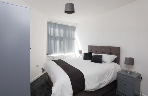 Moffat Apartment | 2Bed, 1 Bath - Jewellery Quarter