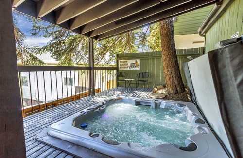 Downtown Park City Condo | 2bed/2bath Condo with Ski in/Ski out, <5 min walk to Main St & Town lift