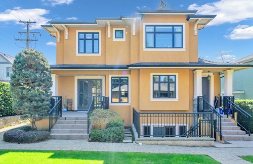 Marpole House | 2bed+2bath with Sauna Restreat!