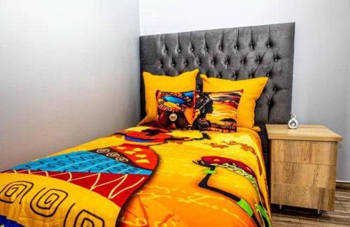 Harare House | 2Bed-4Guests-Garden-NearCentre&Attractions