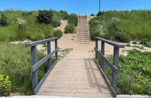 Mablethorpe and Sutton Ski Chalet | 2Bed Caravan Sleeps 6- Beach Access, Pets, Parking