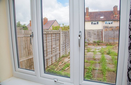Cradley House | 2Bed House- Dudley-Garden-Wifi-Tv
