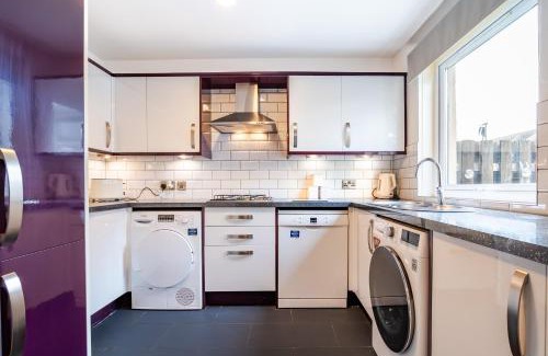 Prestonpans House | 2Bed House-Free Parking