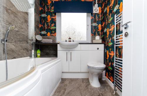 Prestonpans House | 2Bed House-Free Parking