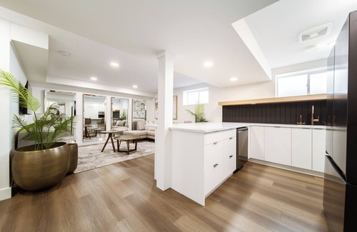 Northwest Edmonton House | *2Bed*Luxury Retreat* Suite*AC*