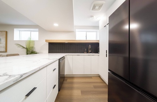 Northwest Edmonton House | *2Bed*Luxury Retreat* Suite*AC*
