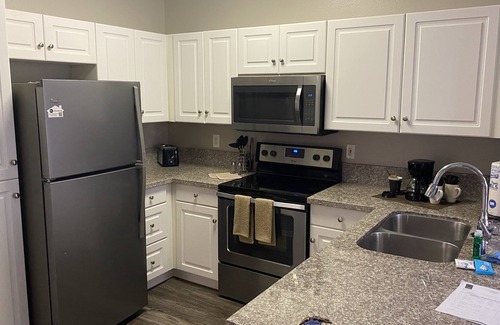 University City Apartment | 2bed x 2bath at Luxury Property