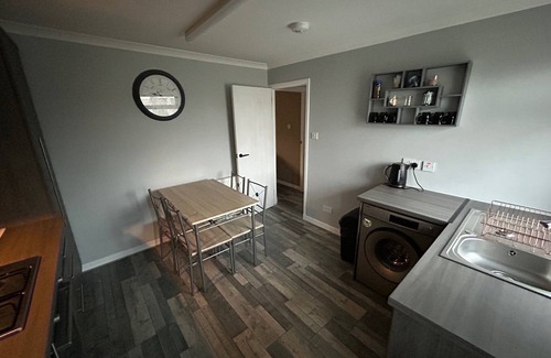 Aberuthven House | 2Bedroom-1Bathroom-Patio-WiFi