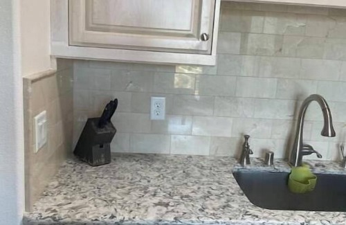 Temecula House | 2Bedroom 2bath in-law unit with kitchen and washer