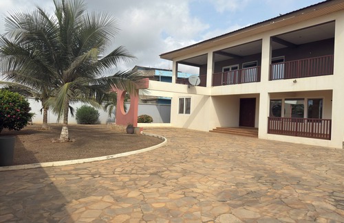 Kokrobite House | 2bedroom Beach at Kokrobite Accra, Ghana