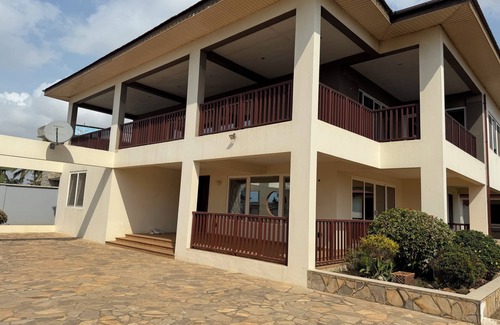 Kokrobite House | 2bedroom Beach at Kokrobite Accra, Ghana