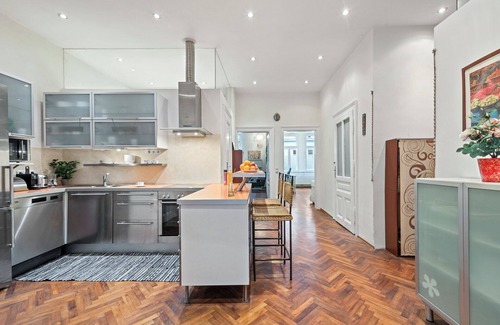Hietzing Apartment | 2Bedroom Vintage Apartment+Garden, near Schönbrunn