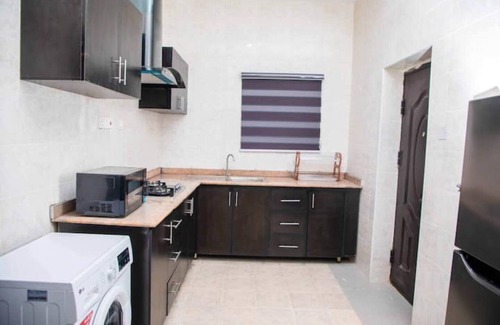 Alimosho Apartment | 2bedroom with POOL, GYM, Wi-Fi, 24hrs power