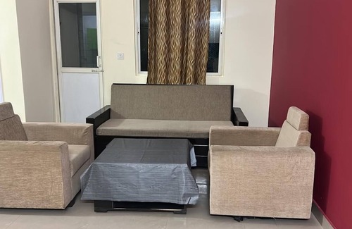 Jalahalli Apartment | 2BHK Aptt + WiFi @ Yeshwanthpur bangalore BIEC, Christ University, NID, Iskon