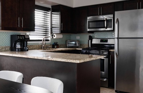 O'Hare Apartment | 2BR <10mins O’Hare &Transit Newly Furnished Modern