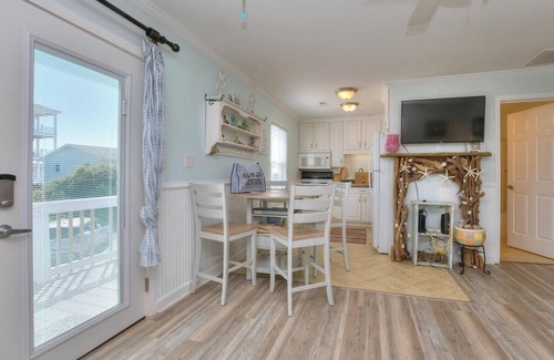 Yaupon Beach Condo | 2BR/1BA Condo - Oceanfront, Walk to Pier/Fishing/Dining, Sleeps 6