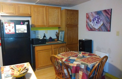 Truth or Consequences House | 2br 1ba house Mineral Hot Springs near Rio Grande sleeps 4 to 6