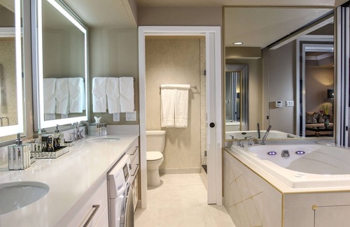 West Kissimmee Apartment | 2BR/1BA Westgate Stay Resort Amenities Near Disney/Universal Sea World More