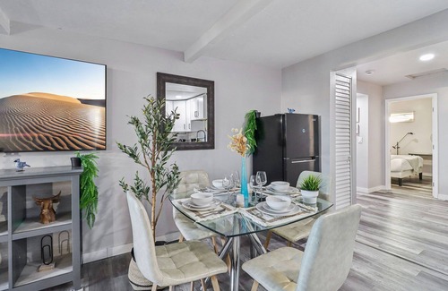 La Presa House | 2BR/1Bth Ranch, Gated, Parking, Washer, Fast Wi-Fi