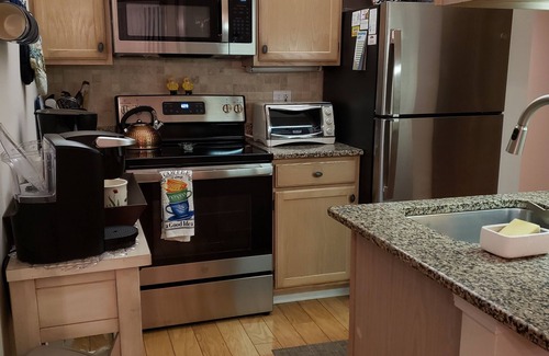 Wildwood Crest Condo | 2BR 2 Bath. Seapointe Village Wildwood Crest Diamond Beach 10 min to Cape May NJ