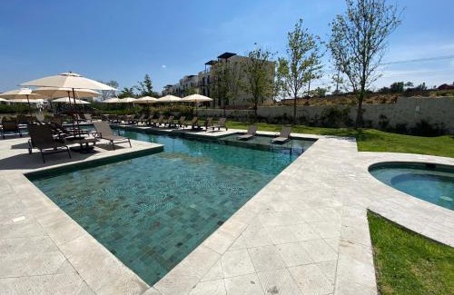 Arcos de San Miguel Apartment | 2BR 2B Beautiful close 5 min to centro, pool