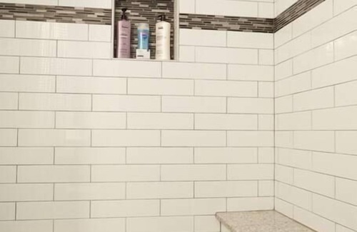 Garment District Hotel | 2BR 2BA Loft In Historic Downtown KC