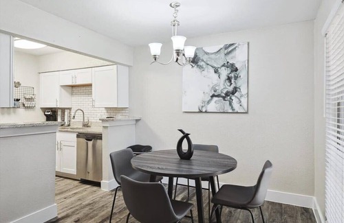 Arlington Apartment | 2BR,2BA Oasis Near Cowboys Stadium & 6 Flags