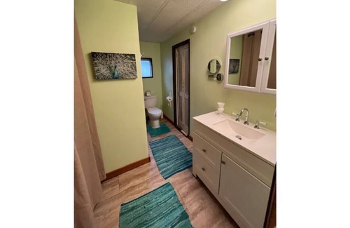 Keystone Heights Cottage | 2BR/2BA Quiet Lakefront Cottage