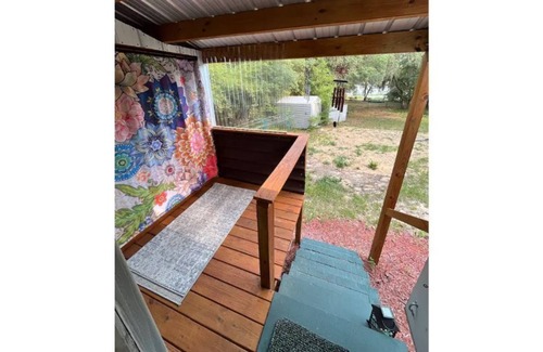 Keystone Heights Cottage | 2BR/2BA Quiet Lakefront Cottage