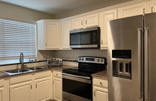 Hillcrest House | 2br 2ba updated LR Home - Stiff Station/Heights/Hillcrest Near UAMS