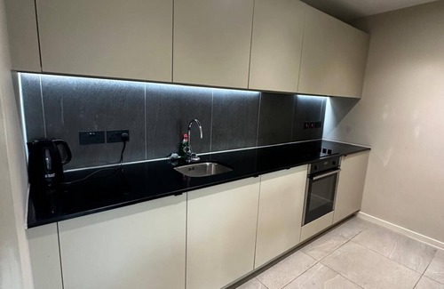 Castlefield Apartment | 2br-2ensuite-balcony-cityview-parking-central