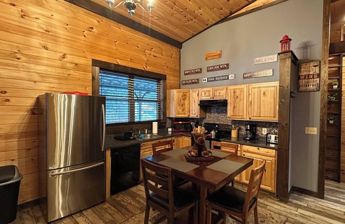 Lake Placid Condo | 2br ADK Style Condo #9 - Walk to Main St and Mirror Lake