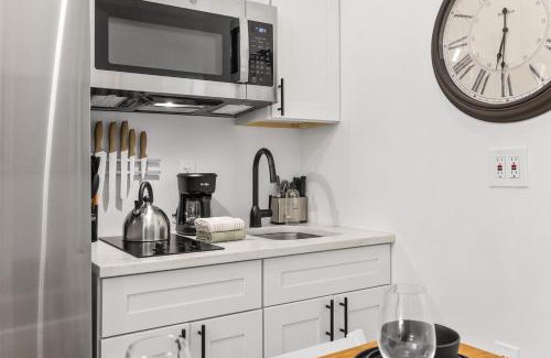 Harlem Apartment | 2BR and 2BA in Historic Brownstone near Subway