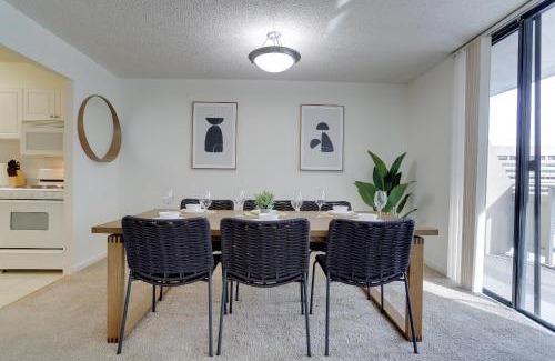 Crystal City Apartment | 2BR Apartment Near to Airport and Metro!