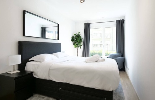 Limpertsberg Apartment | 2BR Apt 100 m2 w Terrace Garden, Free Pkg ID26