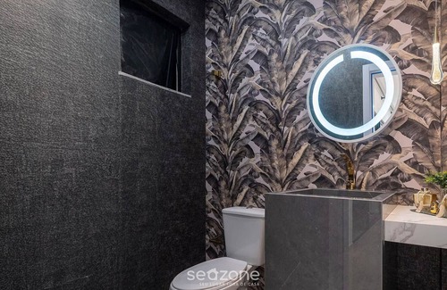 Castelo Branco Apartment | 2BR Apt w/Balcony Close to Itapema Beach