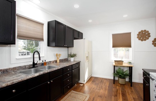 Canyon House | 2BR/!BA DOWNTOWN BUNGALOW/NO CLEANING FEE/PETS/CLOSE TO HIKE PALO DURO CANYON.