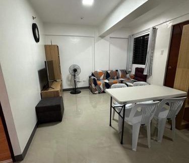 Talomo District Apartment | 2BR Bangkal Entire Airconditioned Apartment, Sleeps 4