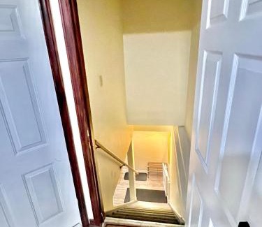 York Regional Municipality Apartment | 2BR Basement Apt in Newmarket