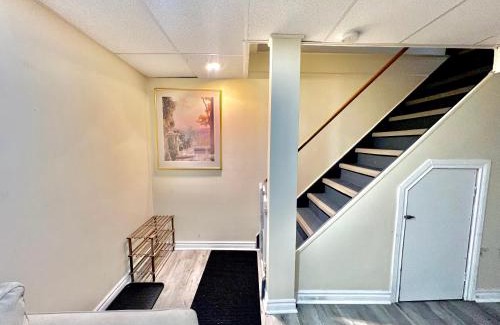 York Regional Municipality Apartment | 2BR Basement Apt in Newmarket
