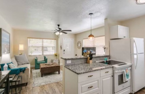 Port Canaveral House | 2BR Beach House, Kitchen, W/D, Bikes, Chairs, BBQ.