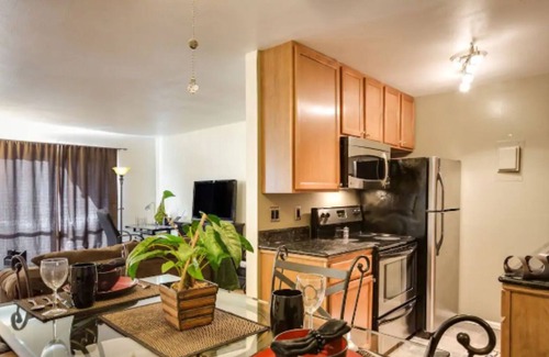 Glenwood Grove - North Iris Condo | 2BR, Beautifully Remodeled, Central, HAPPY PLACE!