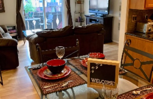 Glenwood Grove - North Iris Condo | 2BR, Beautifully Remodeled, Central, HAPPY PLACE!