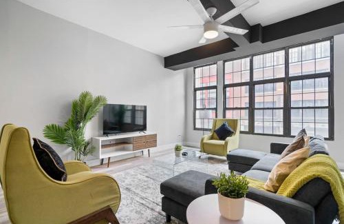 Downtown Chicago Apartment | 2BR Bright & Cozy Apartment - Hubbard 2