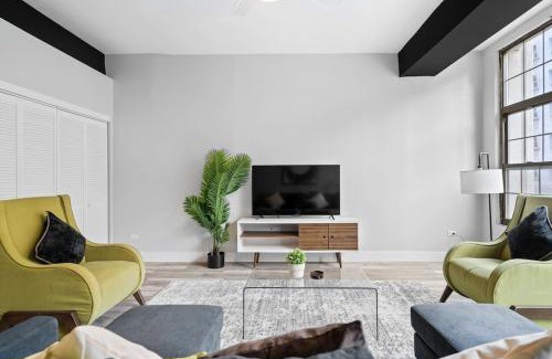 Downtown Chicago Apartment | 2BR Bright & Cozy Apartment - Hubbard 2