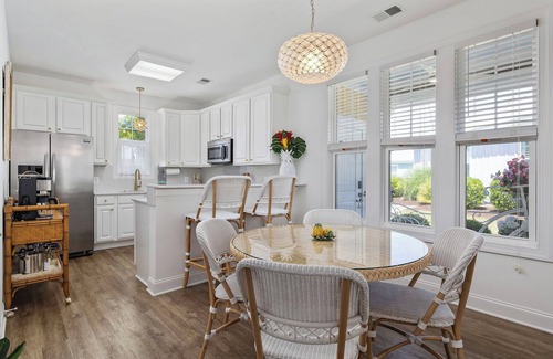 North Myrtle Beach House | 2BR Bungalow in Barefoot Resort - Pools, Golf, Shopping - Hopewell Holiday Homes