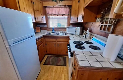 Fancy Gap Cabin | 2BR Cabin with Jacuzzi and Mountain Views - Cabin 5