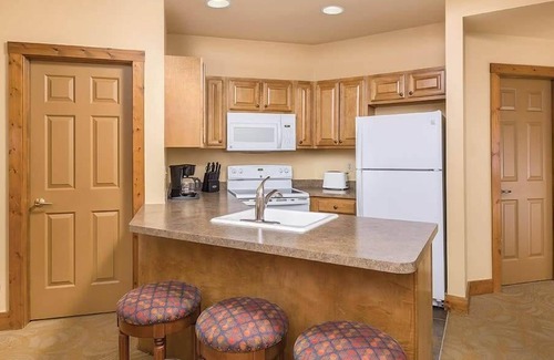 Hanover Condo | 2br Condo Peaceful Vacation Galena!