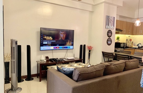 Davao Condo | 2BR condo w/NETFLIX & KTV | 20mbps fibr wifi @Verdon Parc Davao