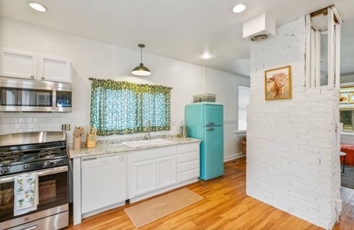 Billings House | 2BR Cozy Home|5 mins to Airport